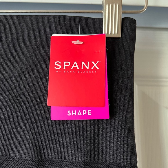 NWT SPANX Look at me now leggings - Picture 4 of 6